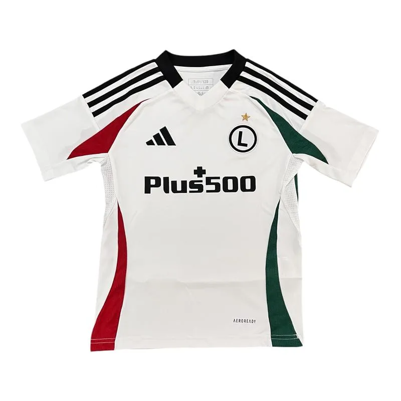 Co warto wiedzieć przed wizytą na stadionie Legii: Czy można wnieść plecak?