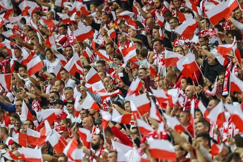 Kibice na stadionach: Czy powrót do normalności jest już blisko?